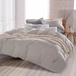 DKNY Donna Karan Pure Comfy Full/Queen Duvet Cover in Platinum